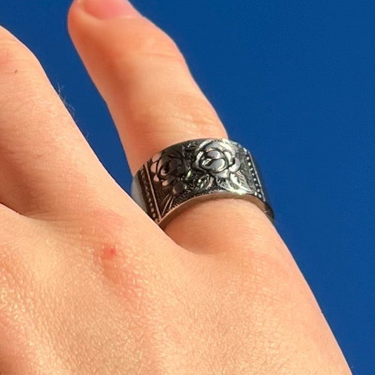 BLACK ROSE PART breit